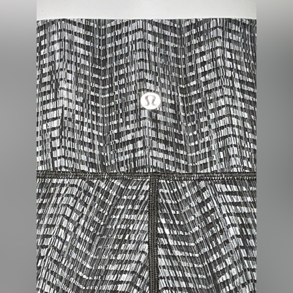 lululemon Wunder Under HR  25” Tight Sz 12 Arrow Jacquard Dark Olive Grey Sage - Picture 8 of 9